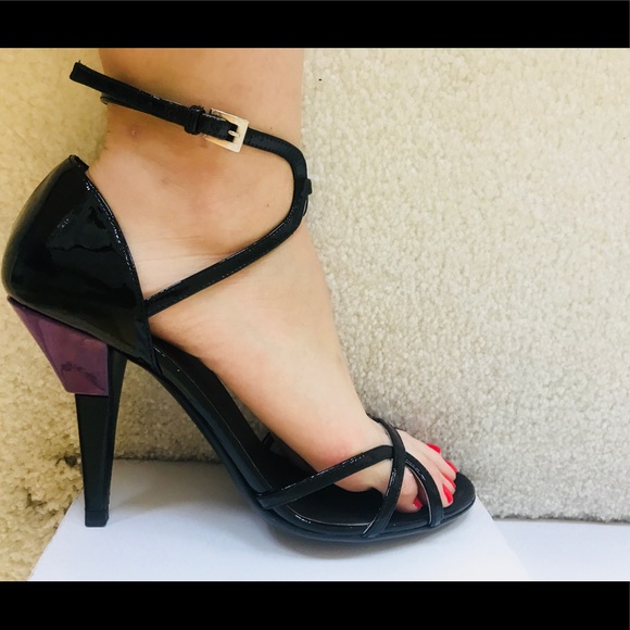 PRADA HEELS - Picture 3 of 7